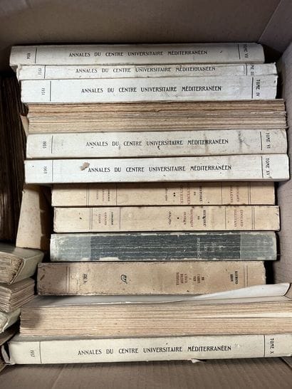 LITTERATURE - HISTOIRE - CONTES - ANNALES...