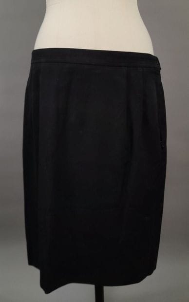 YVES SAINT LAURENT RIVE GAUCHE and VARIATION.
Lot...