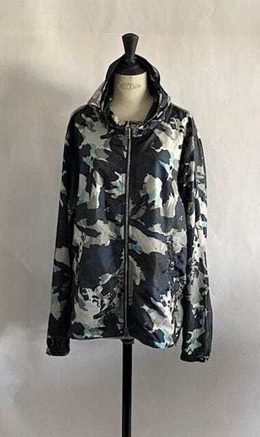 BURBERRY 
Camouflage windbreaker
Size 52
Very...