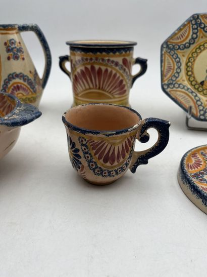 HENRIOT QUIMPER FRANCE. 
Set of six white...