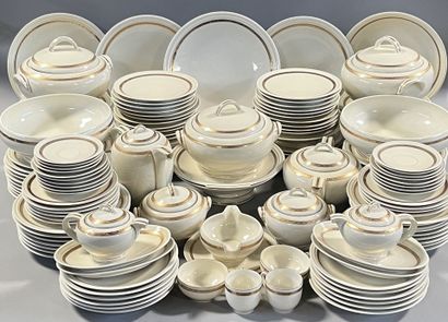LIMOGES - LANTERNIER 
An Art Deco tableware...