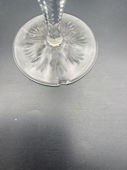 SAINT LOUIS CRYSTAL
VOLOGNE-style cut crystal...