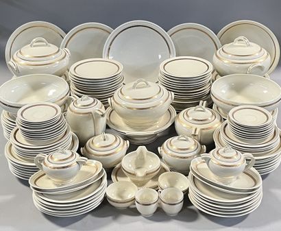LIMOGES - LANTERNIER 
An Art Deco tableware...