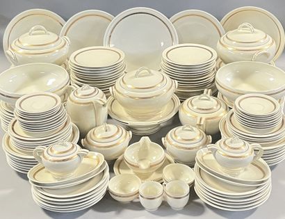 LIMOGES - LANTERNIER 
An Art Deco tableware...