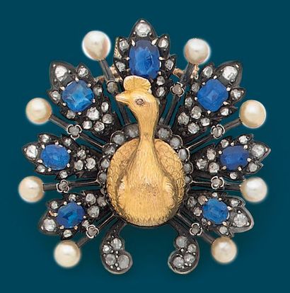 Peacock-shaped pendant, the body in yellow...