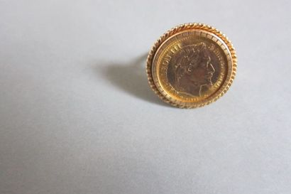 Gold ring decorated with a 20 Francs gold...