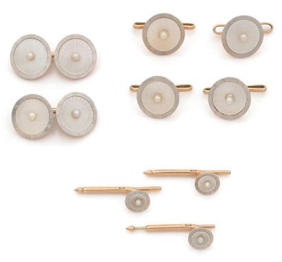 Attribué à TIFFANY & Co
1910s set including...