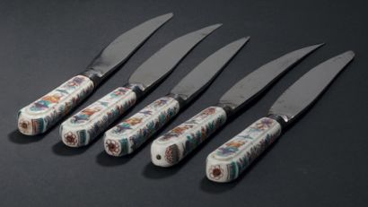 Set of five knives, the handles in soft porcelain...
