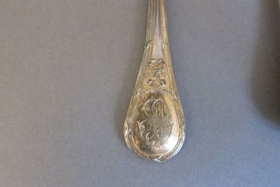 PUIFORCAT
Twelve teaspoons in vermeil, ribbon...