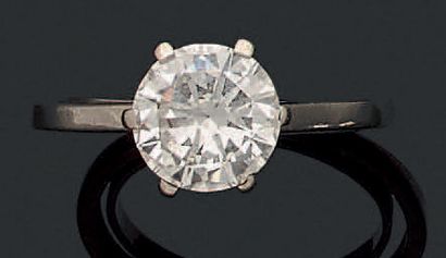 Solitaire ring in white gold 750‰ set with...