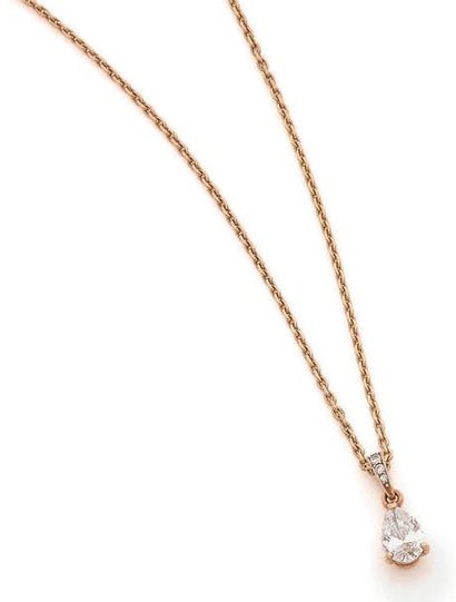 CARTIER
Pendant decorated with a diamond...