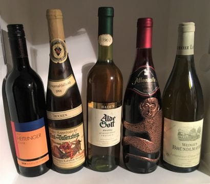 5 bouteilles d'ALLEMAGNE dont 1 Riesling...