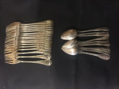 17 fourchettes 9 cuillères à café en arg...