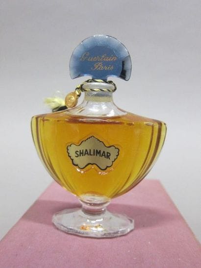 Guerlain, « Shalimar »

Flacon 30 ml scellé,...