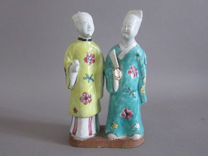 Deux personnages en terre cuite émaillée...