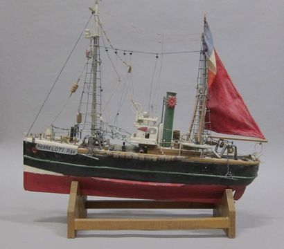 Maquette en bois du bateau 