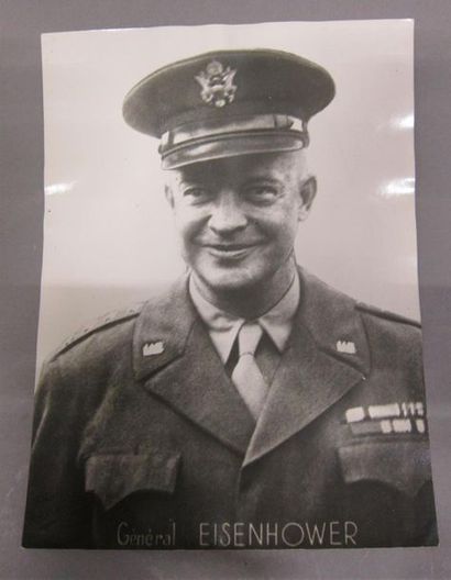 Max HUBERT (1919-1992)

Portrait du Général...