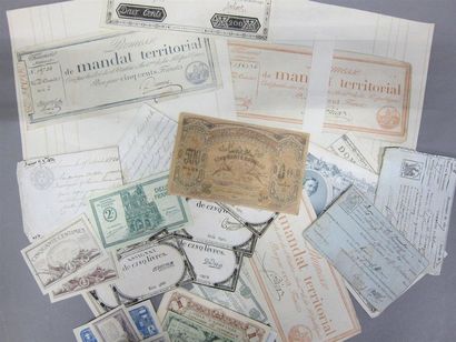 Lot de billets dont un de 500 roubles ru...
