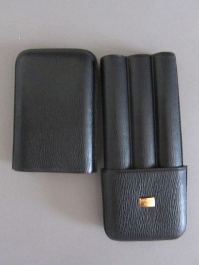 DUPONT

Etui à cigares en cuir grainé noir,...