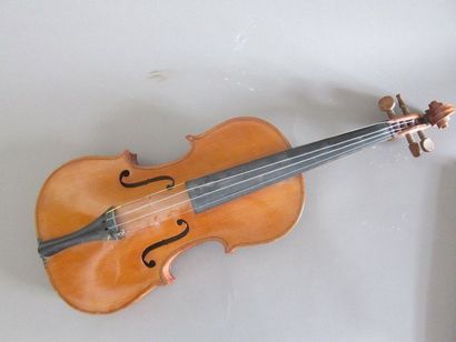 Violon d'étude, trois quarts, modèle 