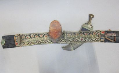 Ceinture en tissu rebrodé à appliques de...