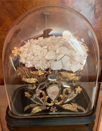 Couronne de mariée sous globe de verre,socle...