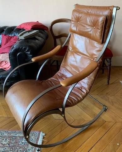 R. W. Winfield & Co

Fauteuil rocking-chair...