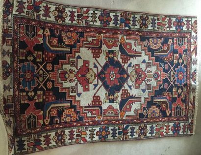 Lot de 4 petits tapis d'Asie centrale
