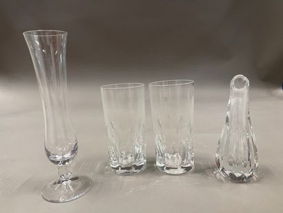 BACCARAT : deux verres à orangeade et un...