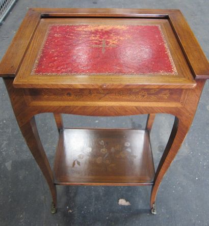 -Table de chevet ovale en bois de placage...