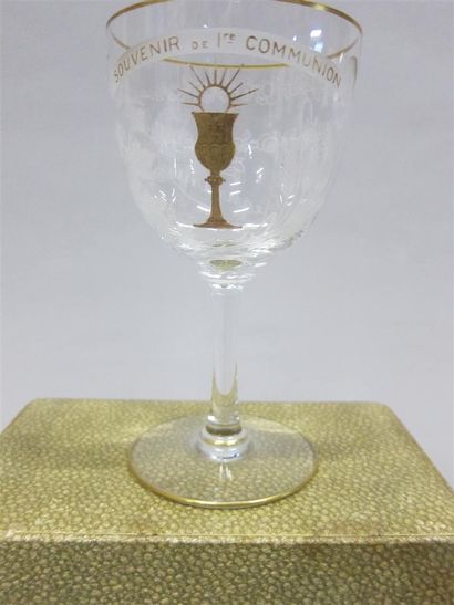BACCARAT

Coupe de communion en cristal blanc...