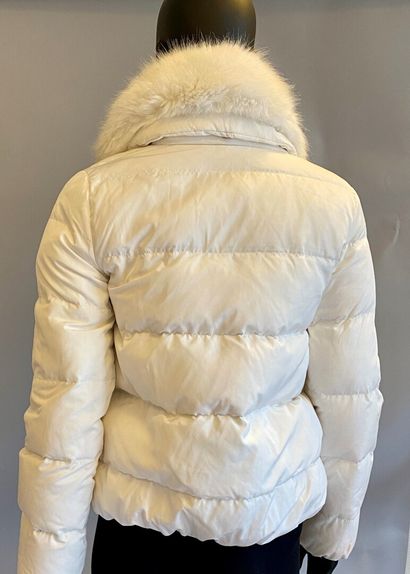 MARCIANO GUESS 

Doudoune en nylon matelassé...