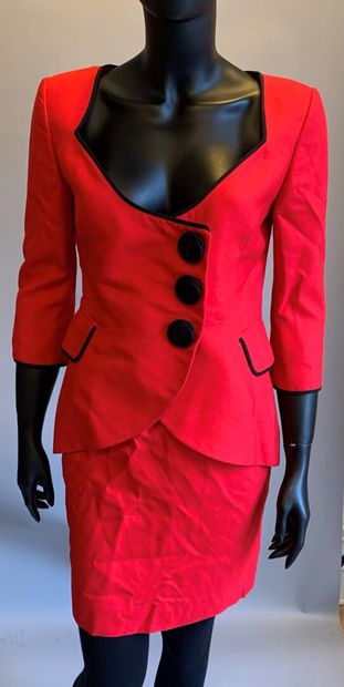 Christian DIOR Boutique

Tailleur en coton...