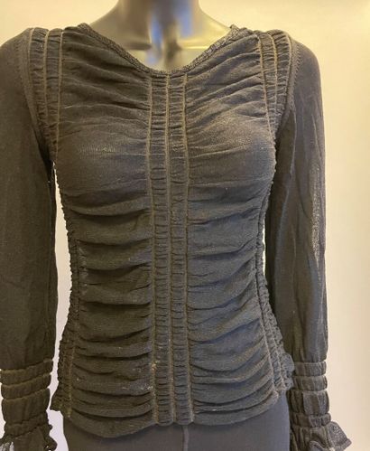 Christian LACROIX Bazar

Haut noir plissé...