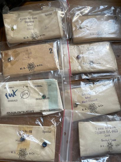 Stock de cristaux SWAROVSKI, plus de 120...