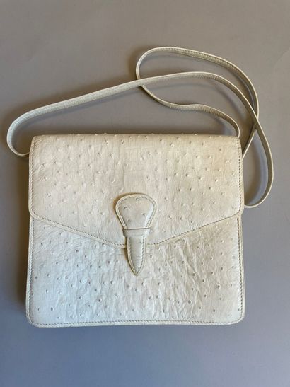 MORABITO

Sac 21 cm, en cuir Autruche blanc,...