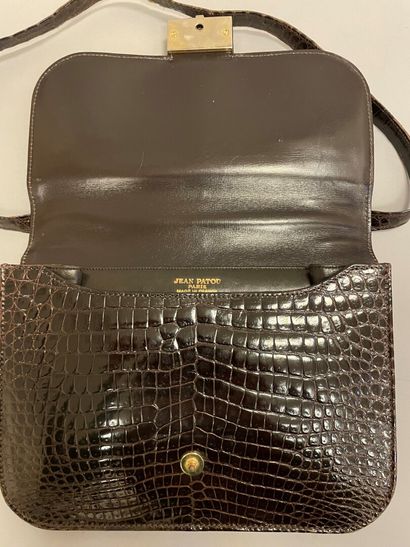 Jean PATOU

Sac en cuir marron façon reptile,...