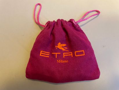 ETRO

Bracelet en métal doré articulé, signé...