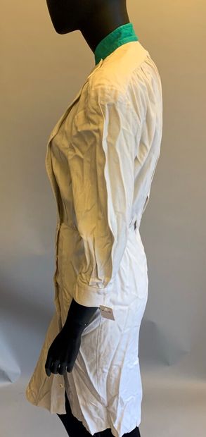 Thierry MUGLER

Robe en lainage blanc et...