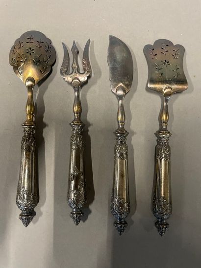 Candy set, the handle in silver chased with...