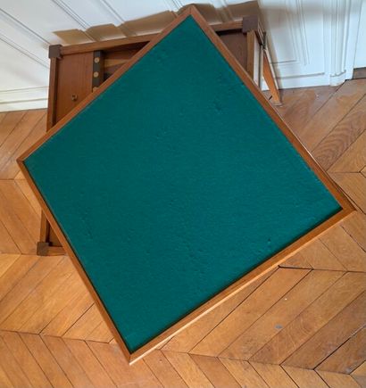 Game table in ceruse wood resting on sheath...