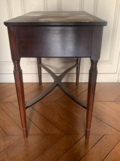 Mahogany writing table with one shelf and...