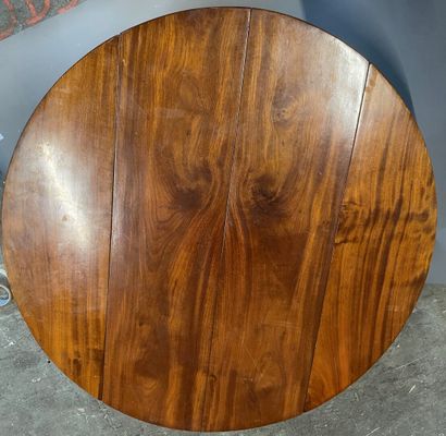 Dining room table with shutters, the legs...
