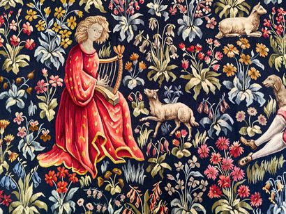 Woolen mechanical tapestry decorated with...