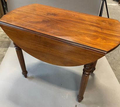 Dining room table with shutters, the legs...