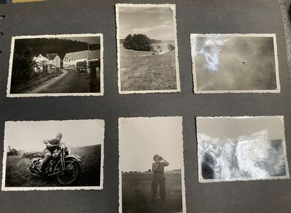 Lot d'albums photos anciens 

et petite collection...