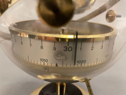 Barometer in gilded brass and plexiglass...