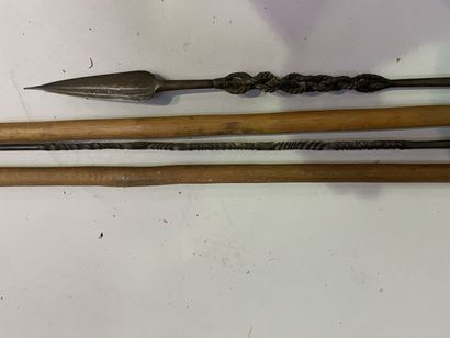 Large lot of swords, daggers, machetes, quivers...