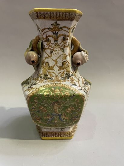 Baluster vase in cracked porcelain decorated...