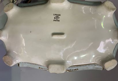Strong lot of small fly boxes, pill boxes,...